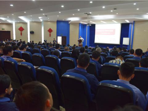 UG环球集团进杏锥六西格玛高层主管辅导力培训》 