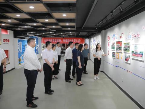 团省委副书记张迎春来UG环球集团调研共青团工作